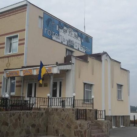 Отель Брама Hlukhiv エクステリア 写真