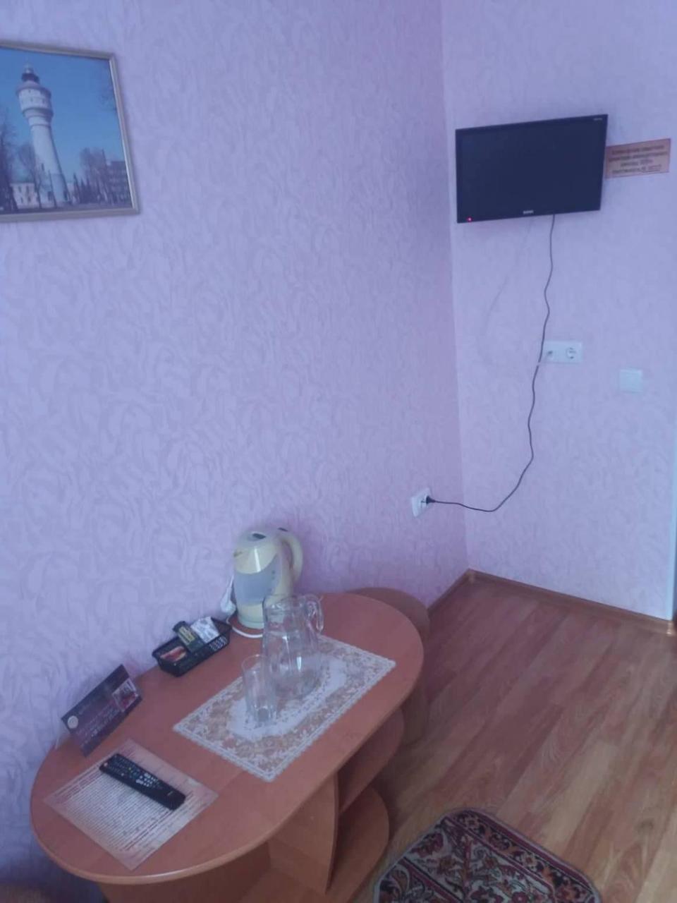 Отель Брама Hlukhiv エクステリア 写真